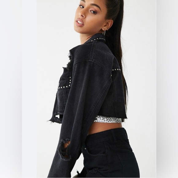 Cropped Black Jean Jacket Denim Distressed Ripped Silver Studded Streetwear Crop - Picture 2 of 16